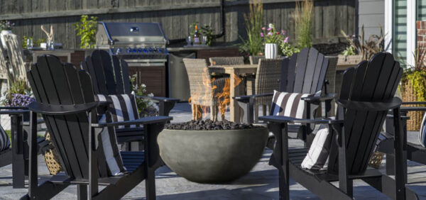 Outdoor gas fire pits