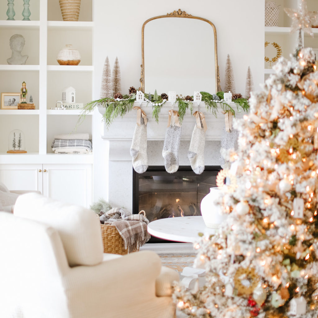 Christmas mantel fireplace
