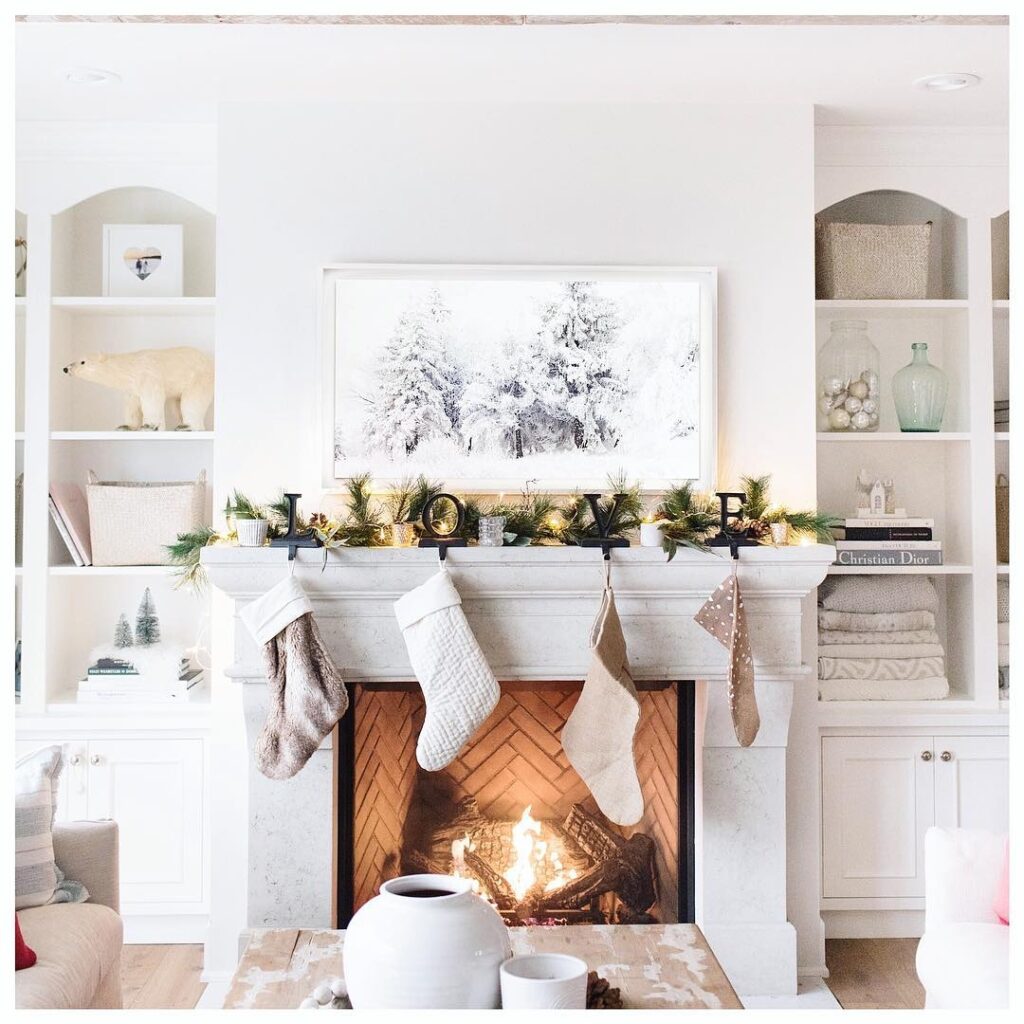Christmas mantel fireplace