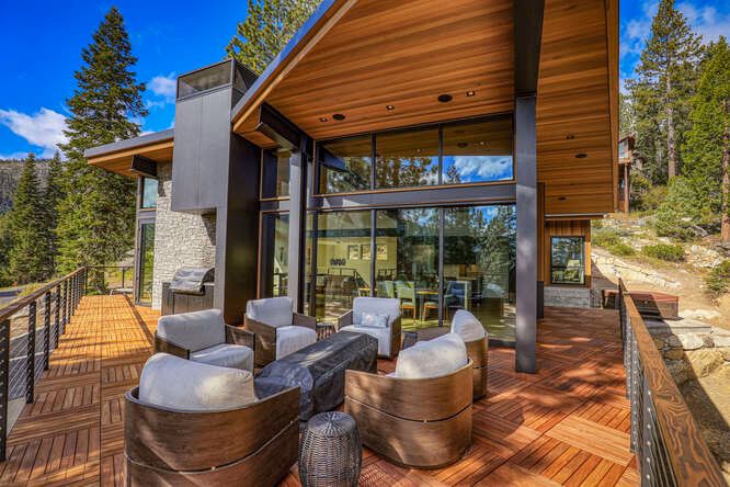 line-fire-pit-with-cover