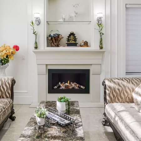 Fransk concrete fireplace surround